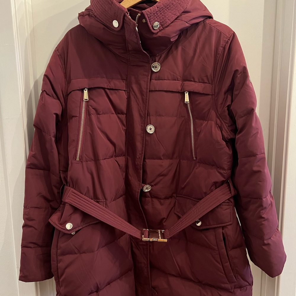 Michael Kors Belted Puffer with Detachable Collar - XXL - Cranberry